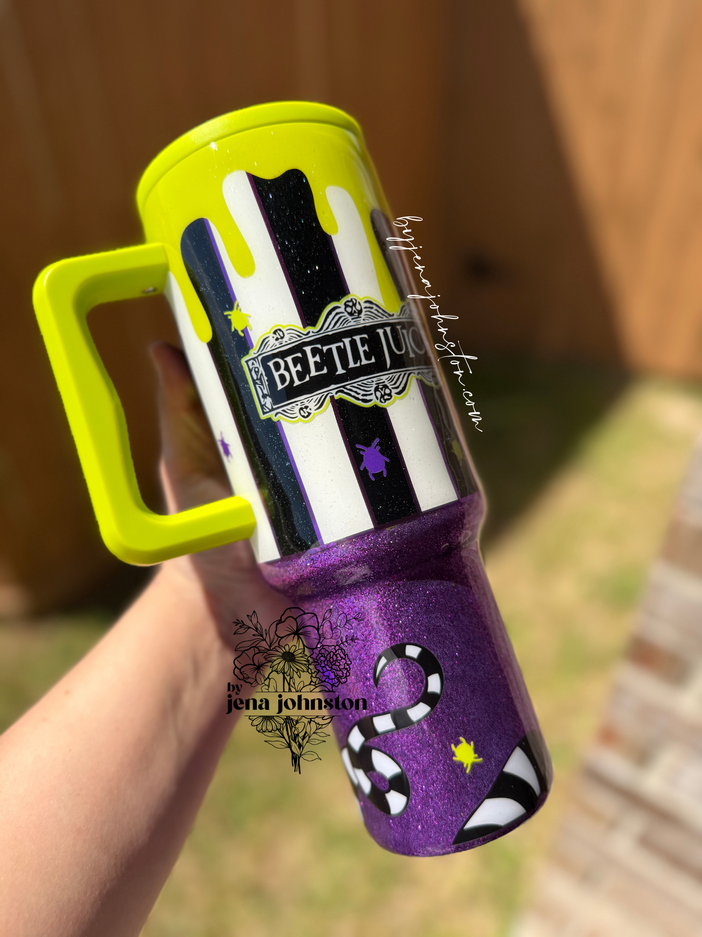 RTS 40oz Beetlejuice Simple Modern Trek